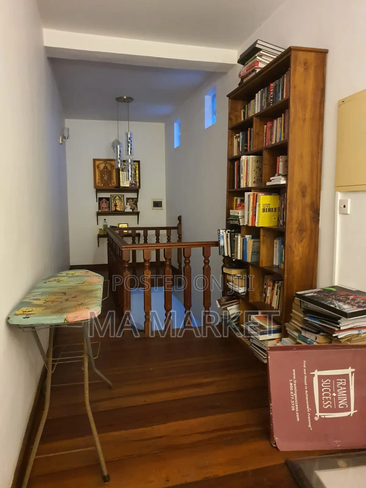 3bdrm Apartment in 2Nd Floor, Wellawatte for rent