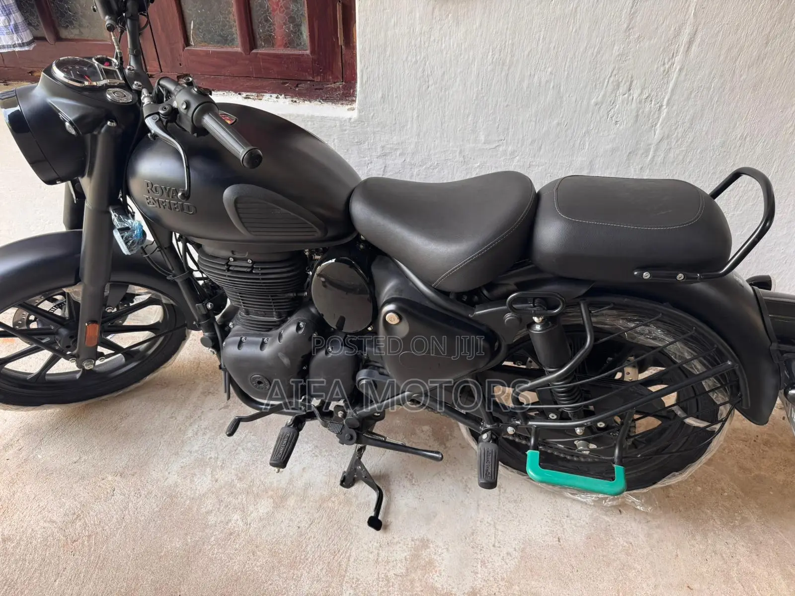 New Royal Motorcycle 2025 Black