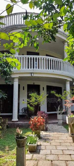 4bdrm House in Ja-Ela for sale