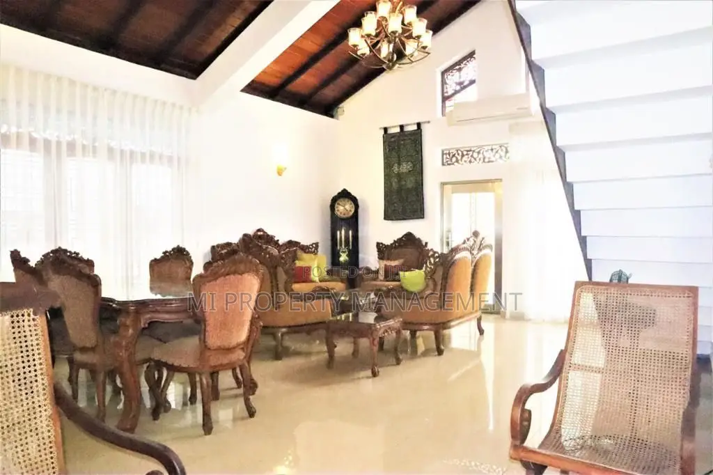Furnished 4bdrm Duplex in Mi Properties, Dehiwala for sale