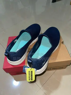 Photo - Skechers Shoes