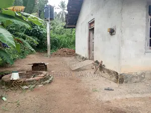 10 Perches Land With a House Is for Sale in Nittabuwa