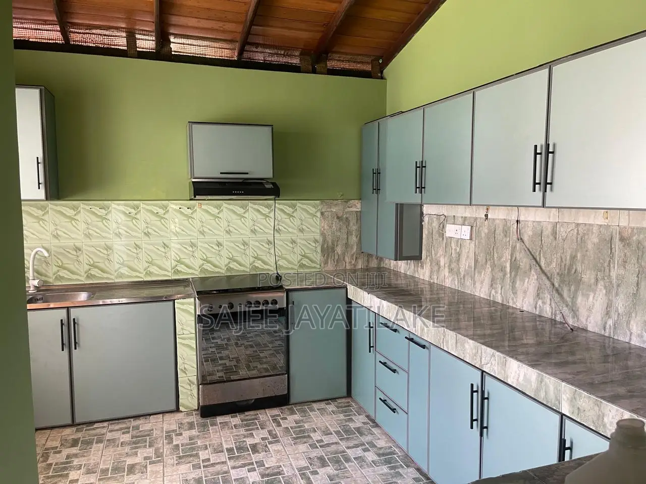 4bdrm House in Dehiwala-Mount Lavinia for rent