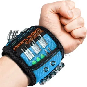 Photo - Magnetic Screw Holding Wrist Band