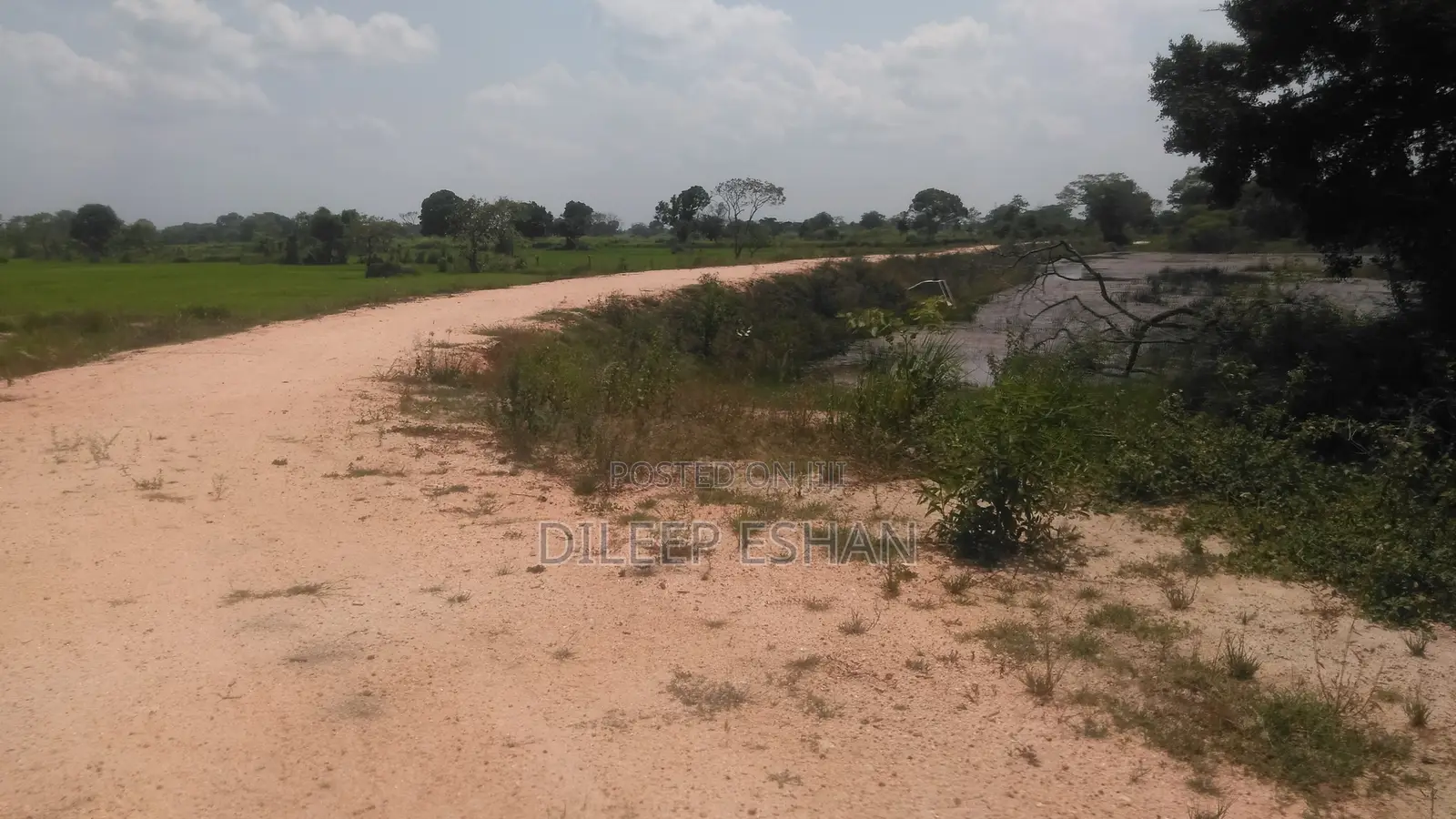 Lake View Land for Sale in Habarana