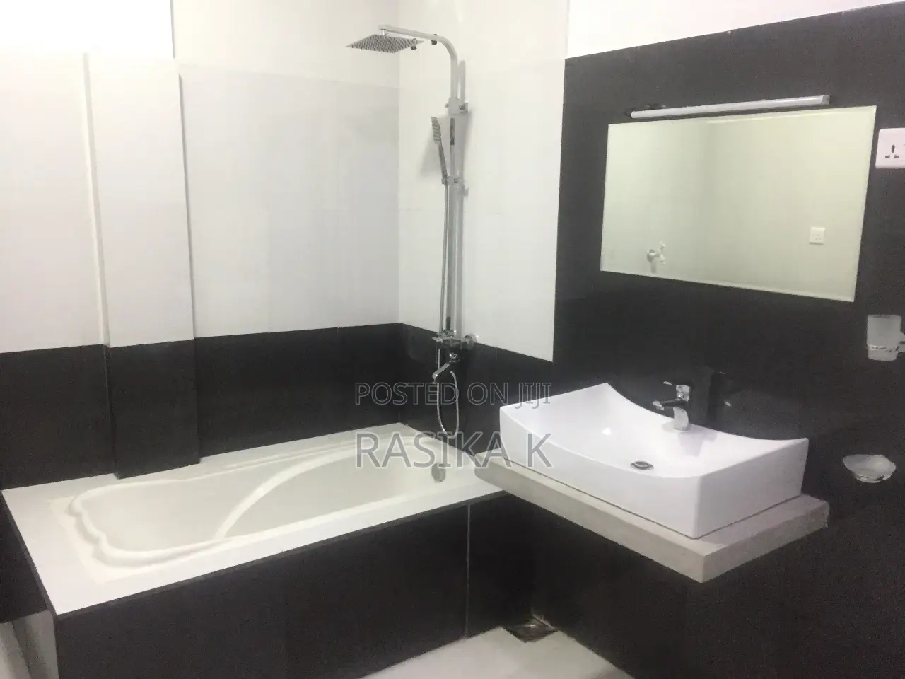Furnished 4bdrm House in Home Rent, Battaramulla for rent