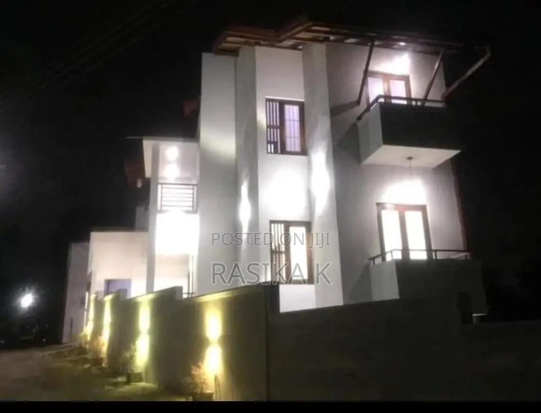 Furnished 4bdrm House in Home Rent, Battaramulla for rent