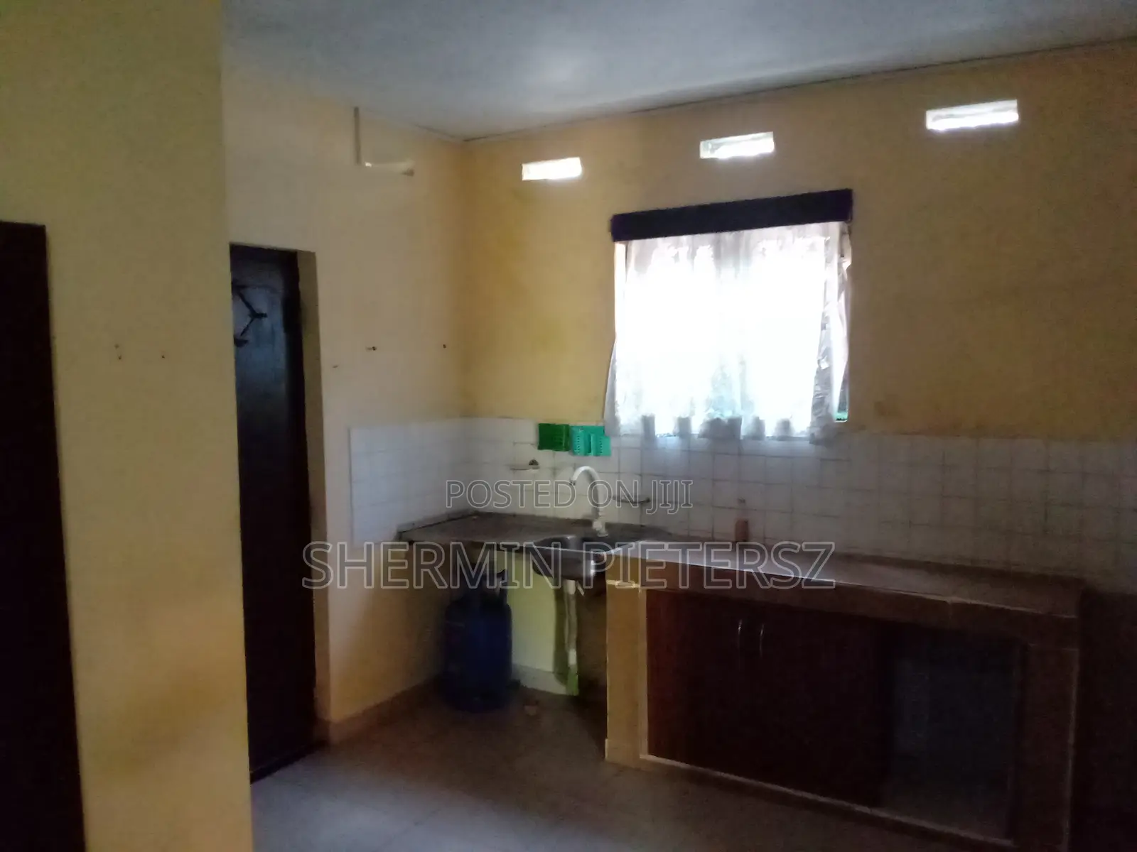 5bdrm House in Moratuwa for rent