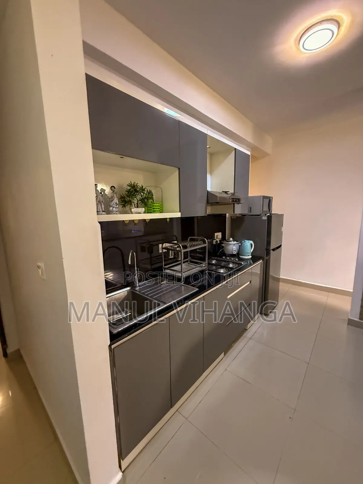 Furnished 3bdrm Apartment in Luxe Highway, Kottawa for rent