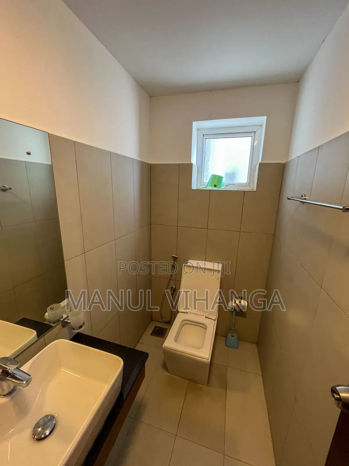 Furnished 3bdrm Apartment in Luxe Highway, Kottawa for rent