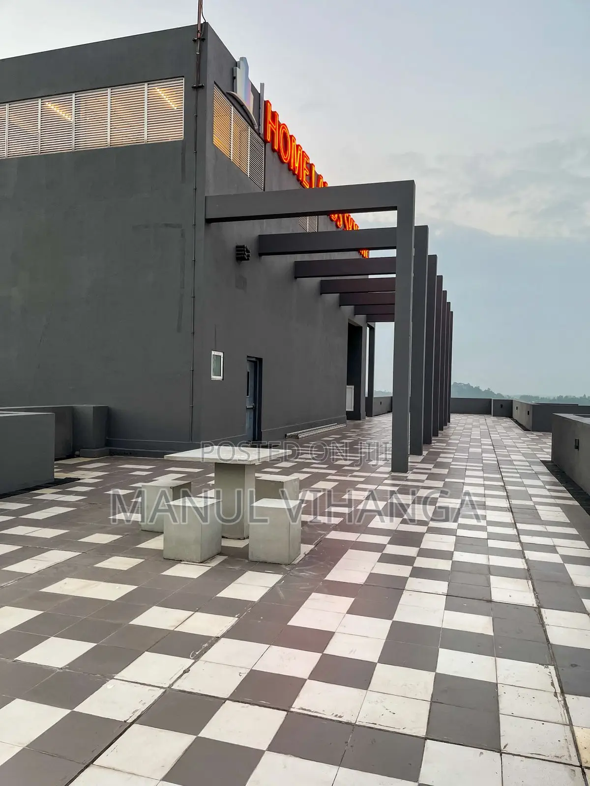 Furnished 3bdrm Apartment in Luxe Highway, Kottawa for rent