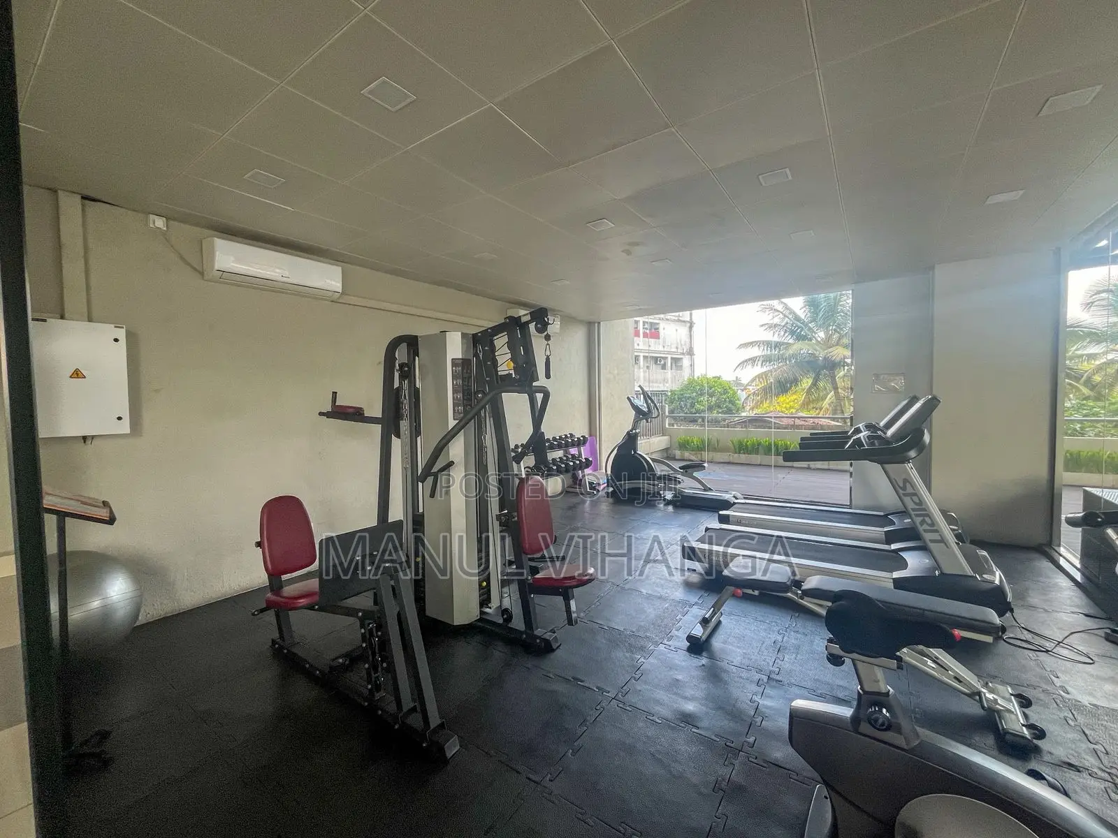 Furnished 3bdrm Apartment in Luxe Highway, Kottawa for rent