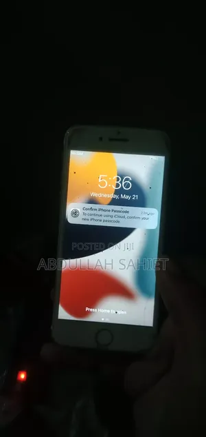 Photo - Apple iPhone 7 32 GB White