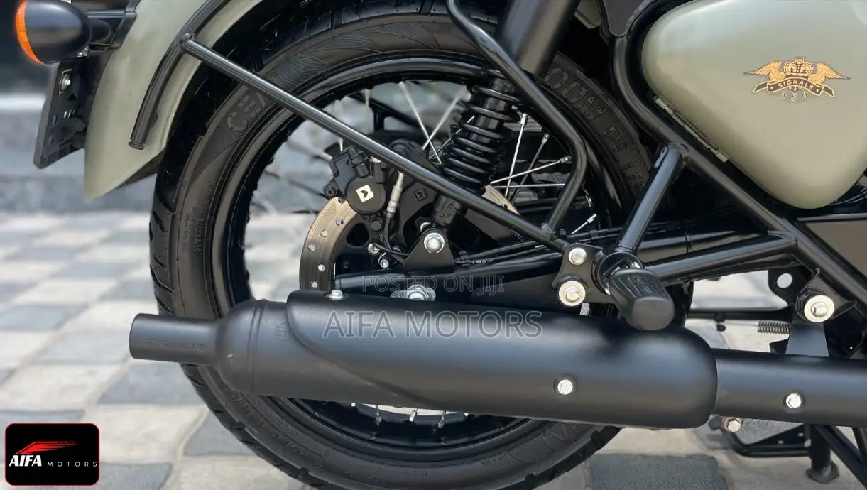 New Royal Motorcycle 2024 Green