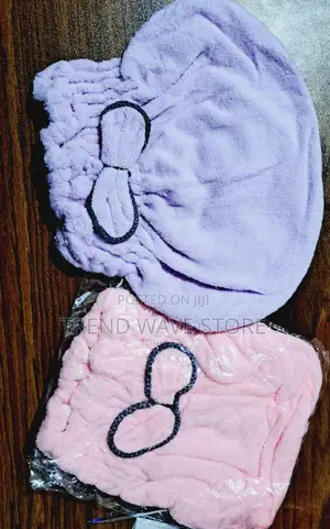 Photo - Woman Shower Cap