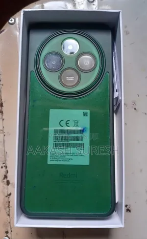 Photo - RED Hydrogen One 256 GB Red