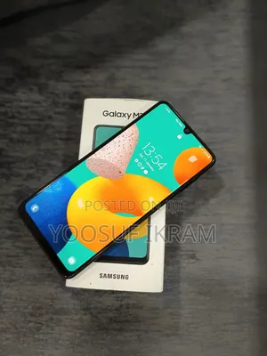 Photo - New Samsung Galaxy M32 128 GB Blue