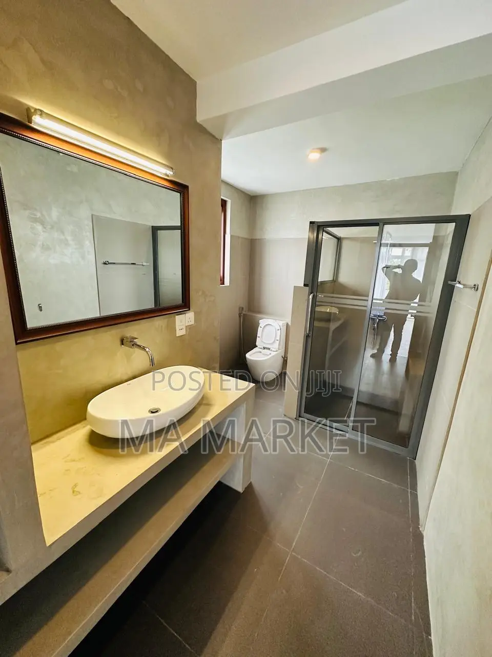 Furnished 3bdrm Apartment in 3 Bedrooms 3Rd Floor, Boralesgamuwa