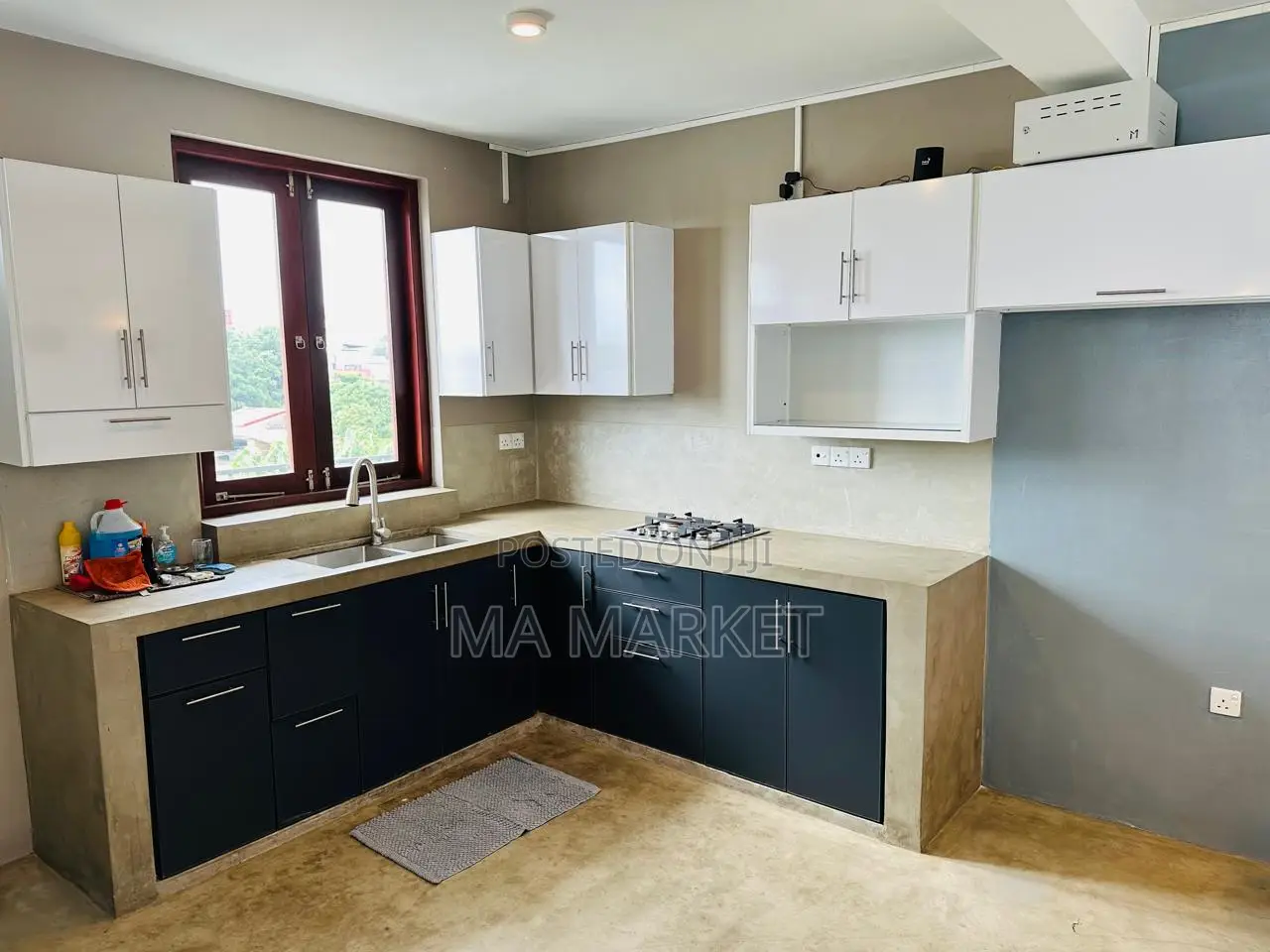 Furnished 3bdrm Apartment in 3 Bedrooms 3Rd Floor, Boralesgamuwa