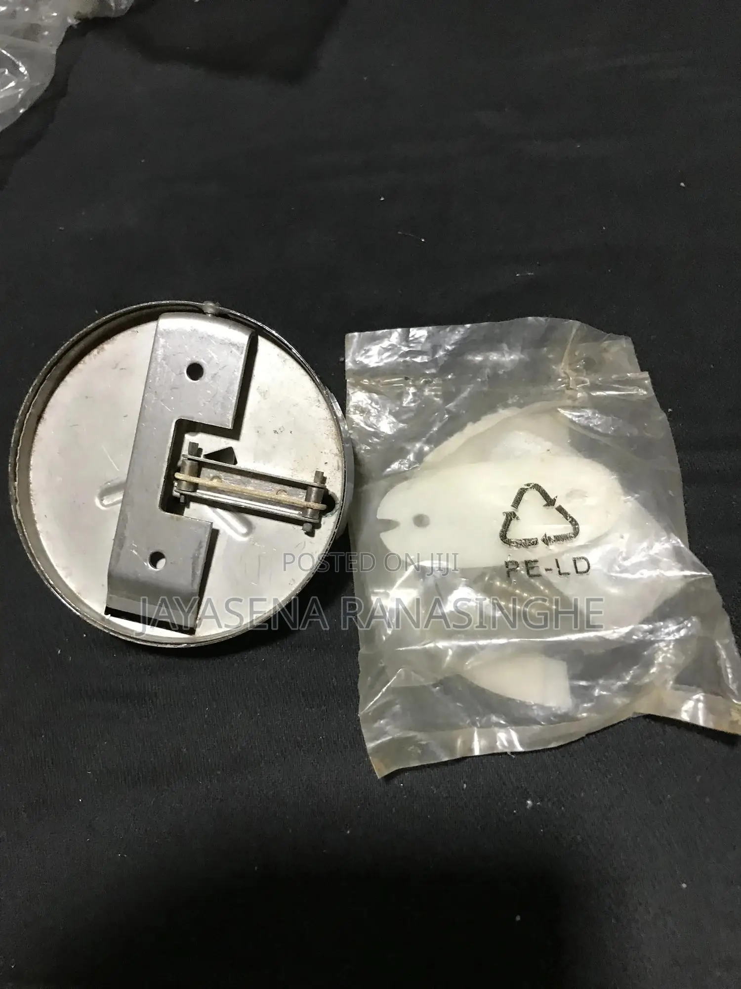 Brand New Bath Room Hider Line for Sale