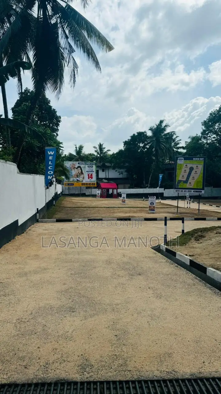 Valuable Land for Sale Near Millennium City, Athurugiriya