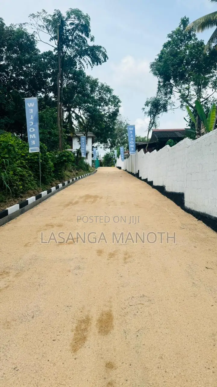 Valuable Land for Sale Near Millennium City, Athurugiriya