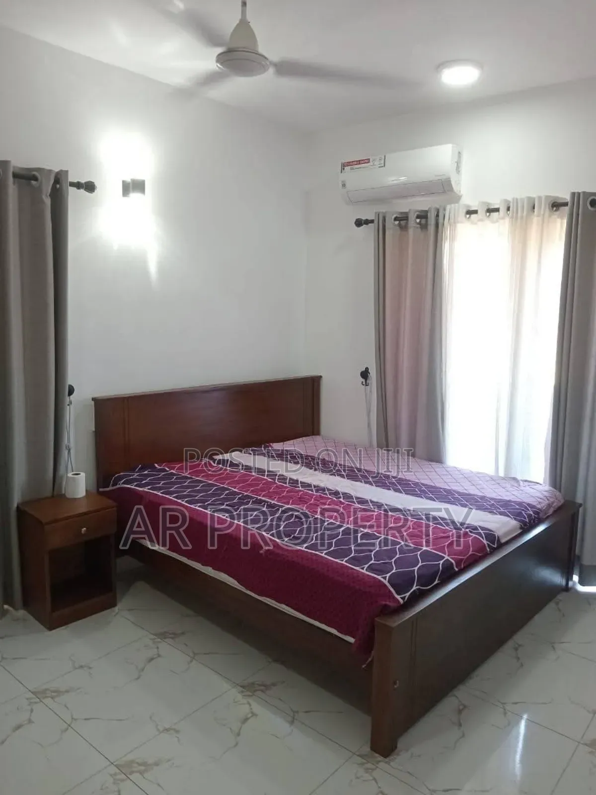 Furnished 3bdrm Apartment in Abdul Rahuman, Wellawatte for rent