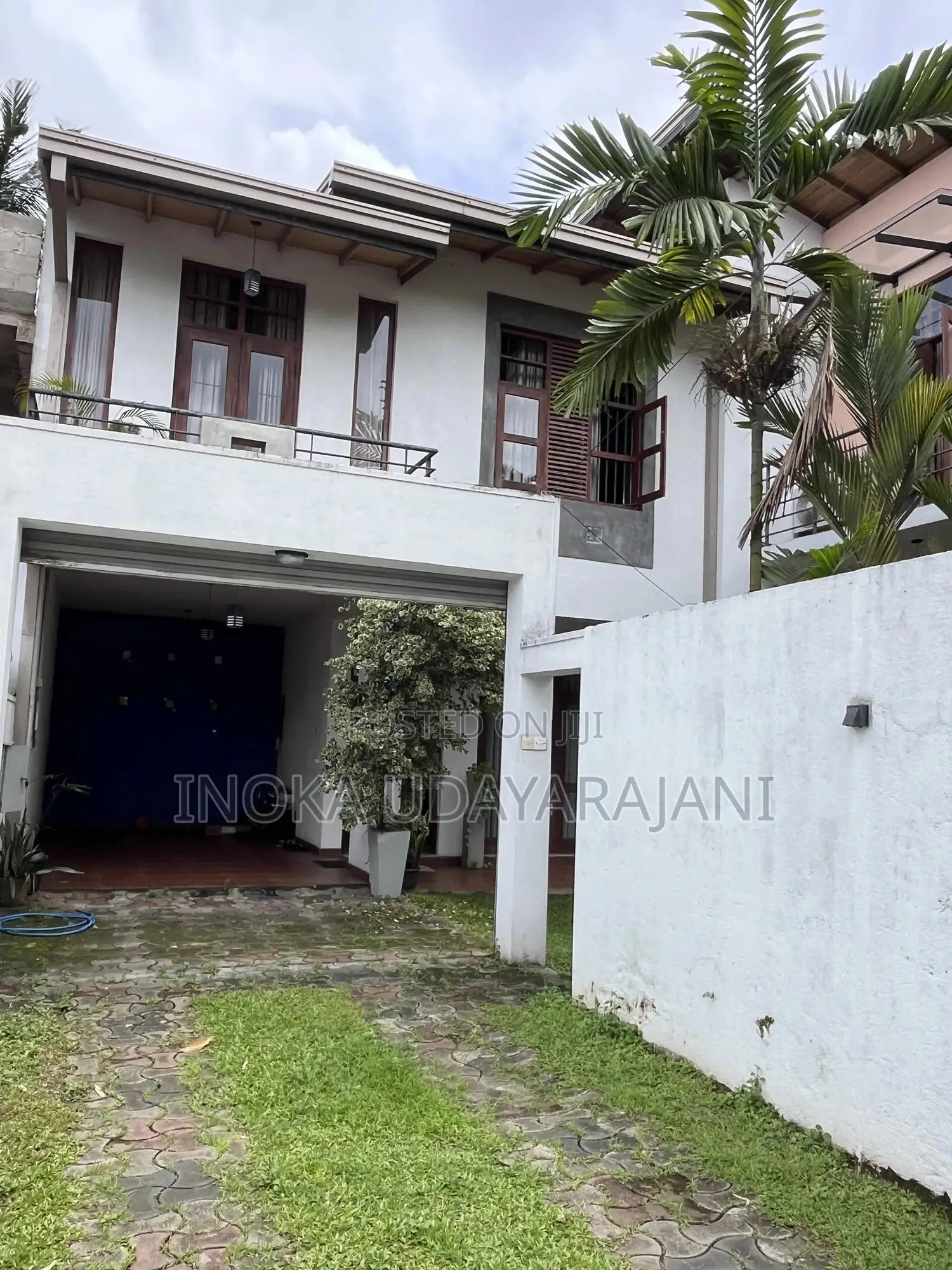 Furnished 4bdrm House in Western, Thalawathugoda for sale
