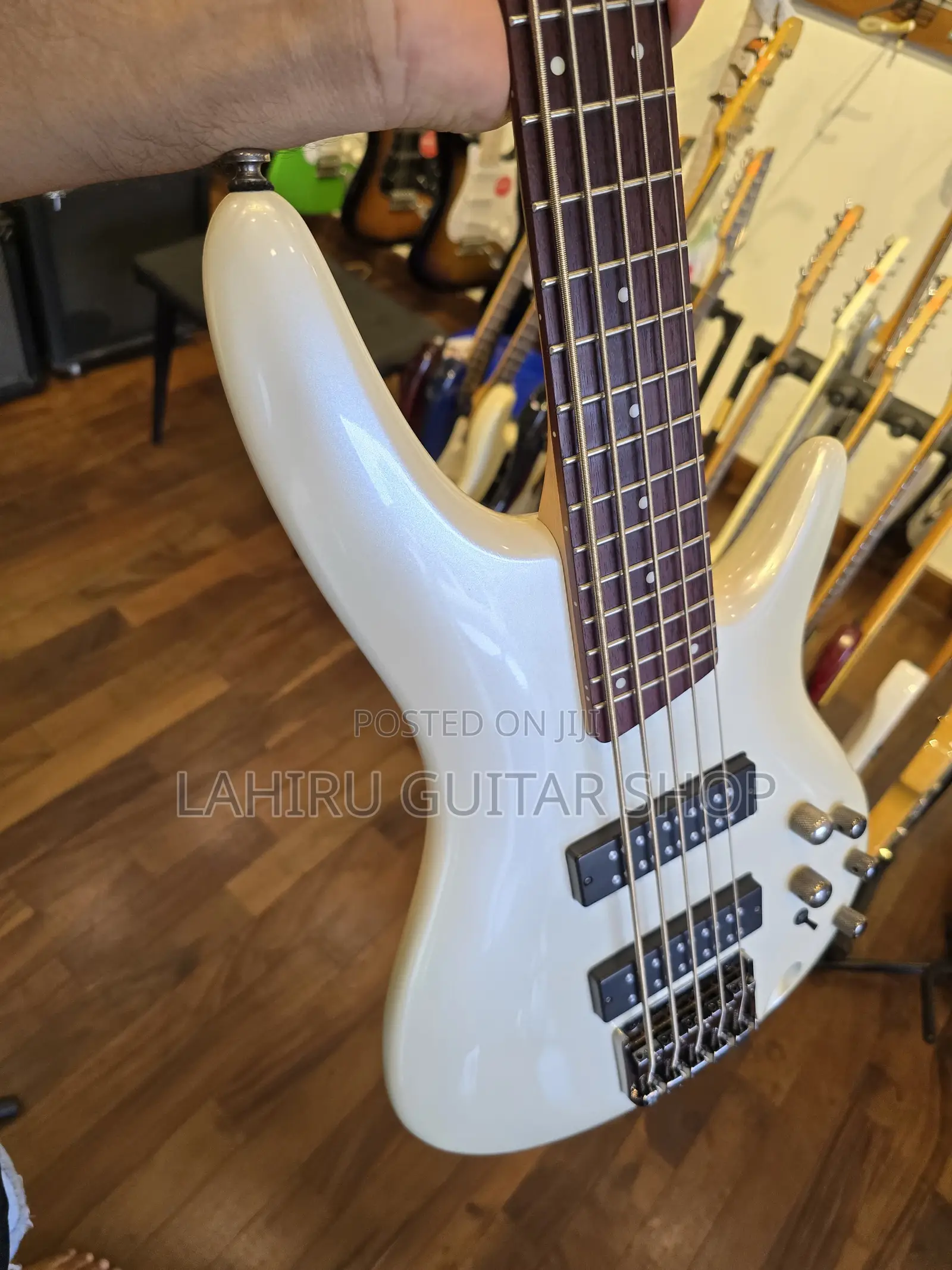 Ibanez SDGR Sr305e 1p - 02 5 String Bass Guitar