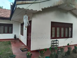Land With House at Aparekka, Matara