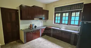 5bdrm House in Kottawa for rent