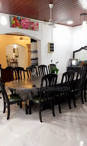 Photo - 5bdrm House in Thowheeth'S Resident, Mirigama for sale