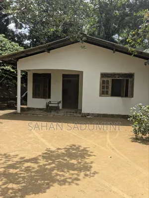 Photo - 3bdrm House in Hanwella for sale