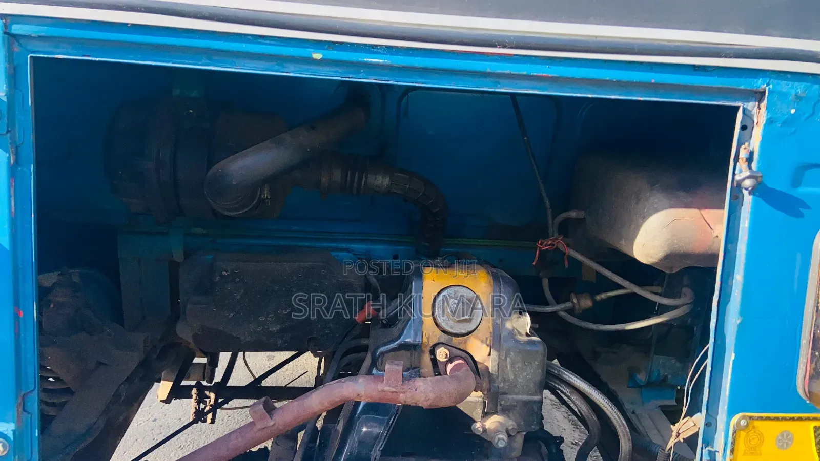 New Bajaj Avenger 200 2010 Blue