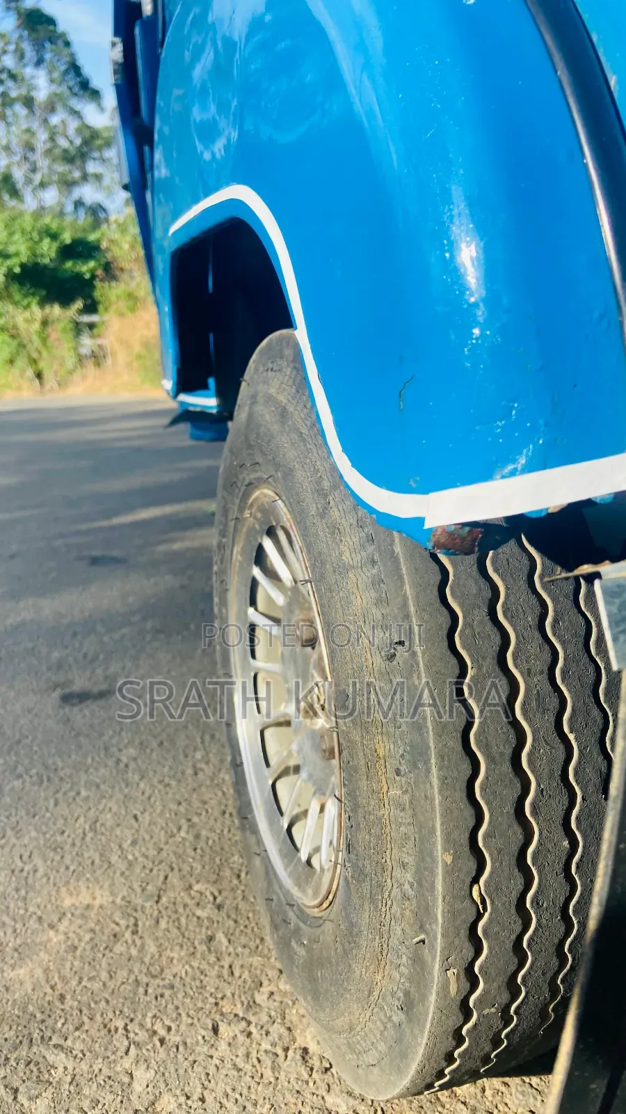 New Bajaj Avenger 200 2010 Blue