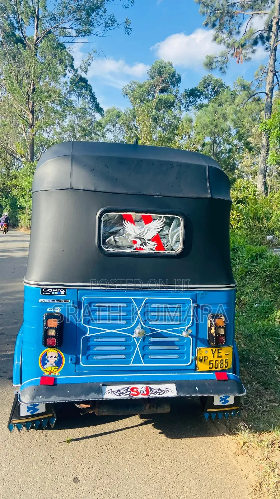 New Bajaj Avenger 200 2010 Blue
