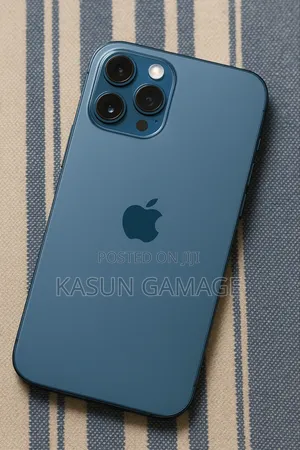 Photo - Apple iPhone 12 Pro Max 256 GB Blue
