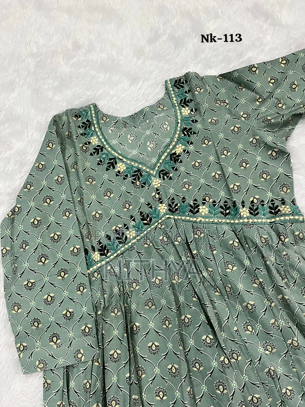 Aliya Cut Top