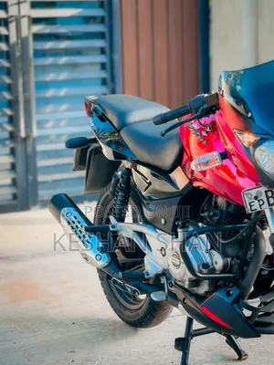 Photo - Bajaj Pulsar 180 2016 Red