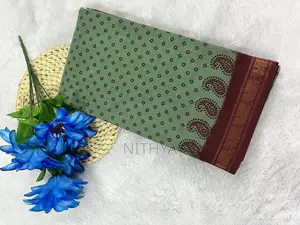 Photo - Sungudi Cotton Saree With Small Boarder