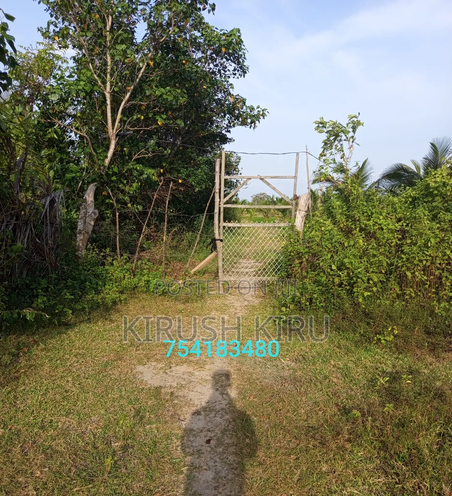 0.75 Acre Land for Sale in Visuwamadu