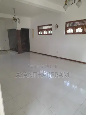 Photo - 5bdrm House in Chilaw for rent