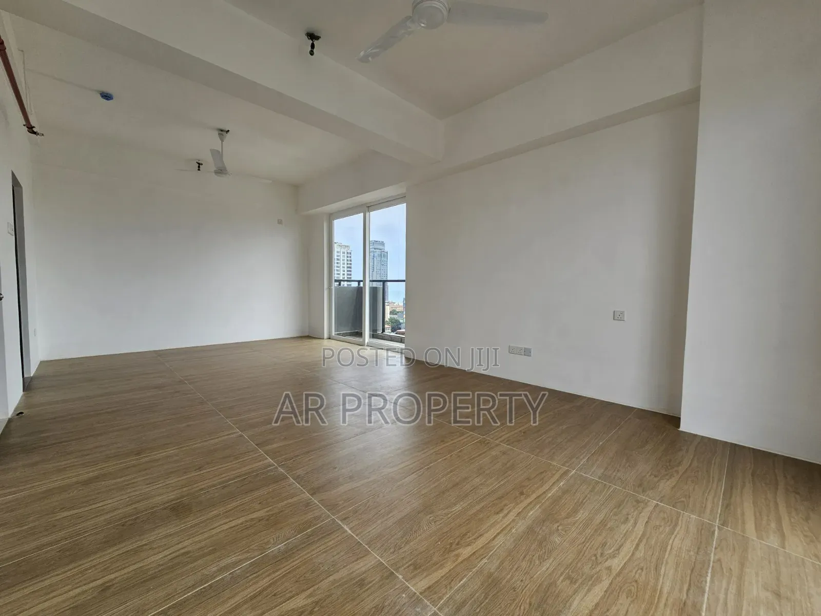 3bdrm Apartment in Colombo City for sale