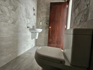 3bdrm Apartment in Colombo City for sale