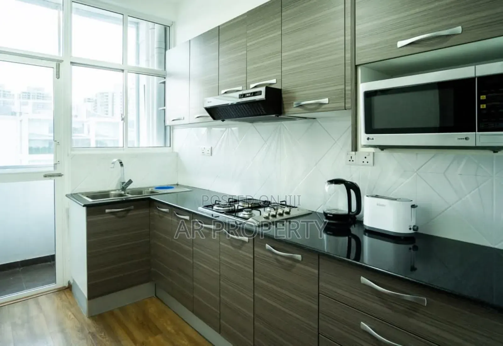 Furnished 3bdrm Apartment in Colombo City for sale