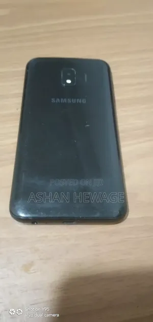 Photo - Samsung Galaxy J2 Pro 16 GB Black