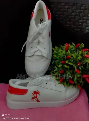 Photo - Unisex Shoes