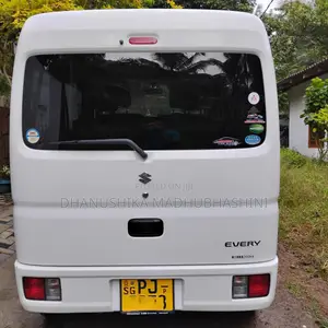 Photo - Suzuki Every Wagon 2015 White
