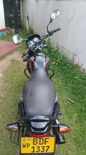 Photo - Bajaj Platina 100 2015 Black