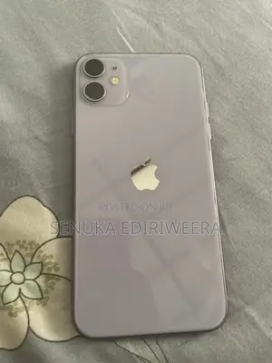 Photo - Apple iPhone 11 128 GB Purple